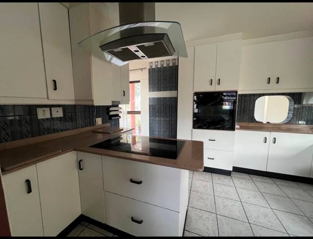 3 BEDROOM PROPERTY TO RENT IN RESERVOIR HILLS